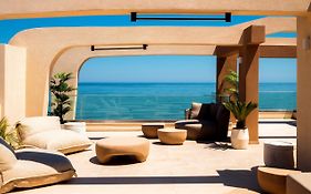 Batis Aero Beachfront Wellbeing Hotel
